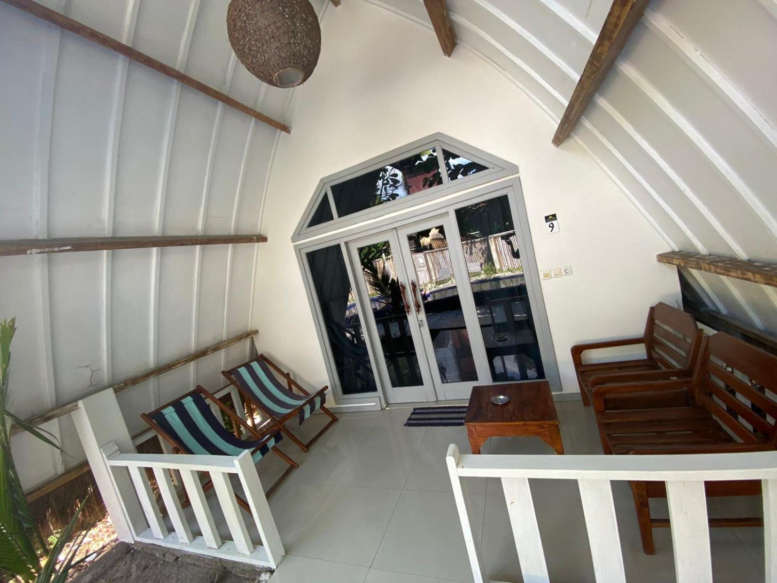 Lucky'S Hostel Gili Air Luaran gambar